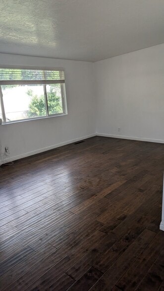 Building Photo - 711 W 1400 S