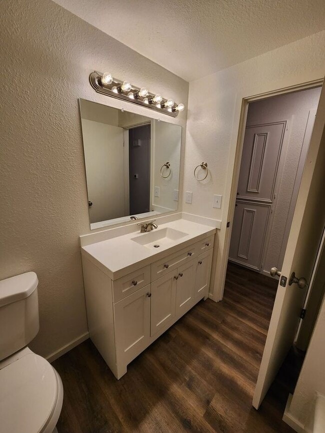 Building Photo - Nice 3 Bedroom Rambler In the Parkland/Spanaway Area!