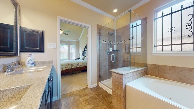 Building Photo - 28511 Pleasant Forest Dr