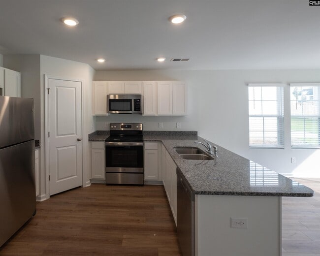 Building Photo - 312 Braemar Dr