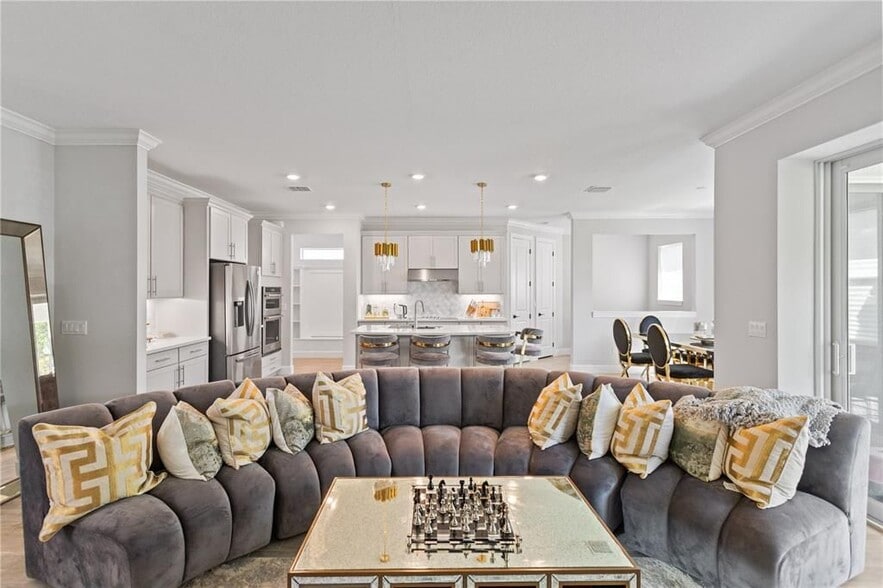 Building Photo - 4022 Large Leaf Ln