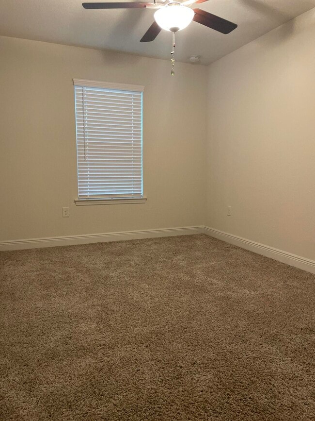 Building Photo - 6217 Redberry Dr