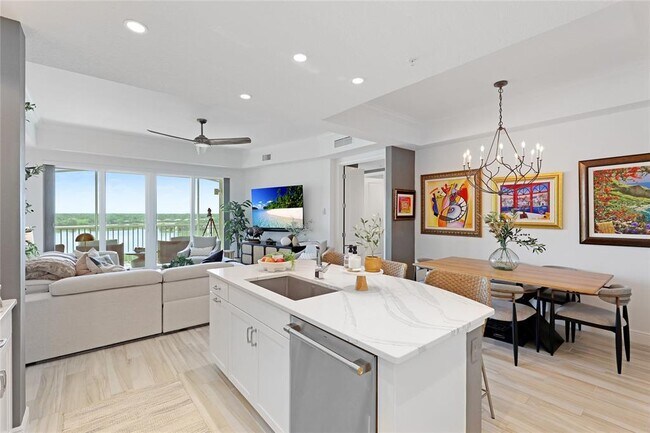 Building Photo - 10520 Boardwalk Loop