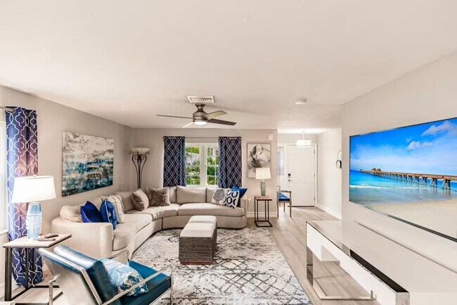 Building Photo - Updated 3-bedroom, 2-bath single-family home w/ Heated Saltwater Pool