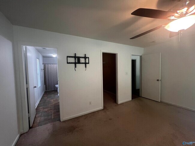 Building Photo - 163 Sagebrook Dr