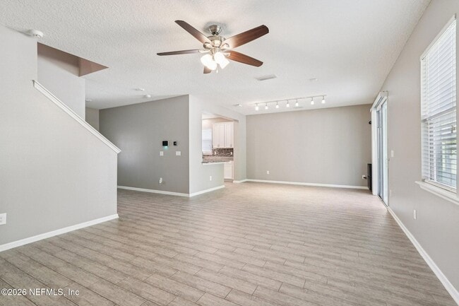 Building Photo - 404 Hepburn Rd