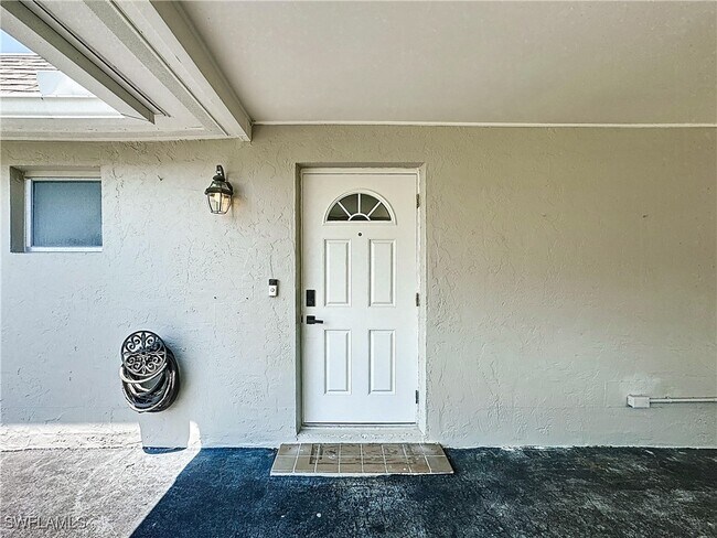 Building Photo - 9 Knights Bridge Rd