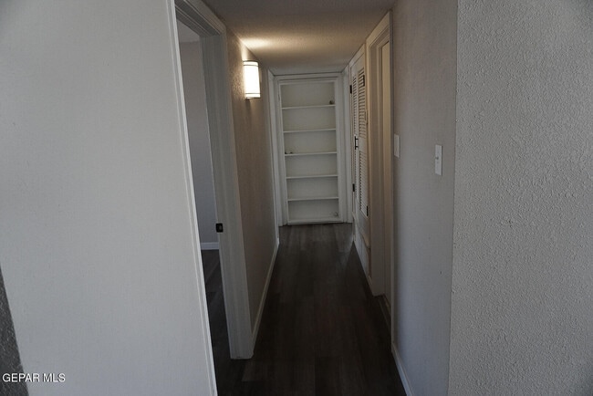 Building Photo - 3311 Drumond Rd