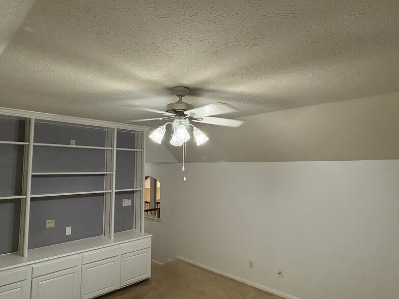 Building Photo - 12507 Avery Vale Ln
