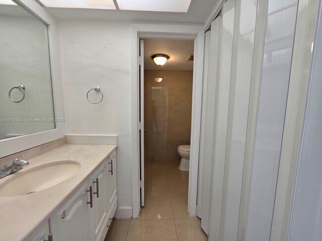 Building Photo - 7520 SW 82nd St