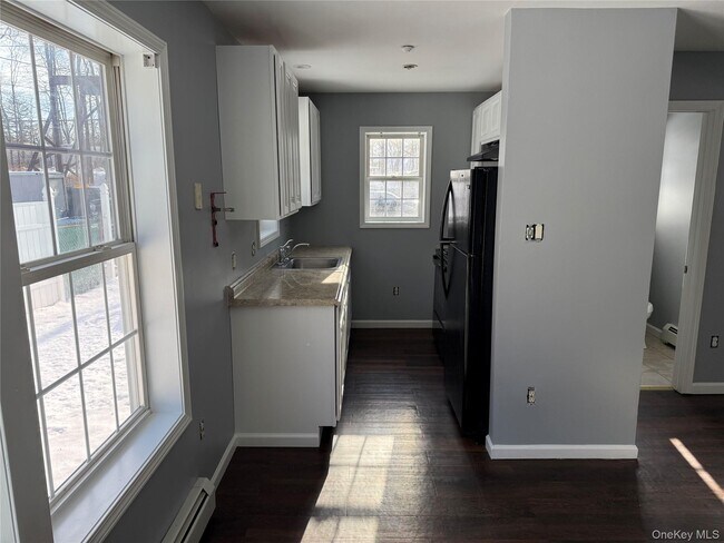 Building Photo - 17 Orchard Pl