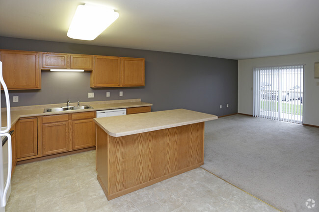 2BR, 1BA - 809 SF - Sunset Ridge Apartment Community