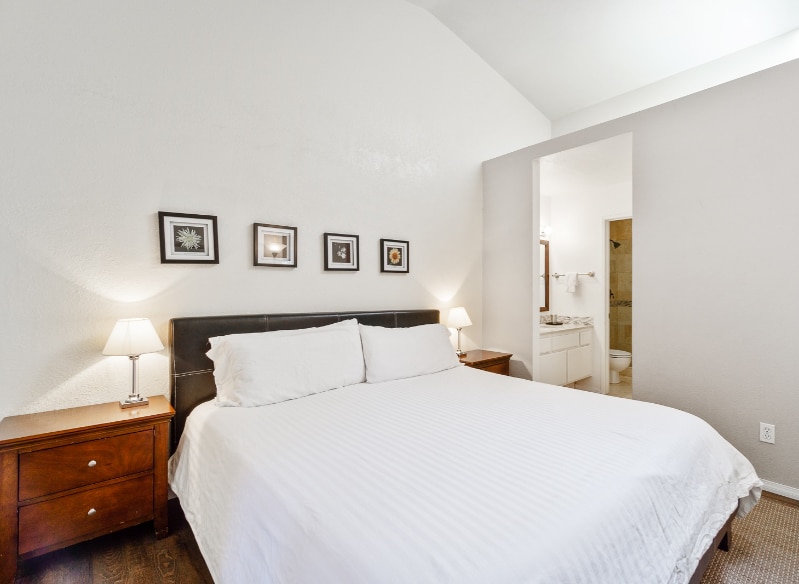 Building Photo - 16 Corniche Dr