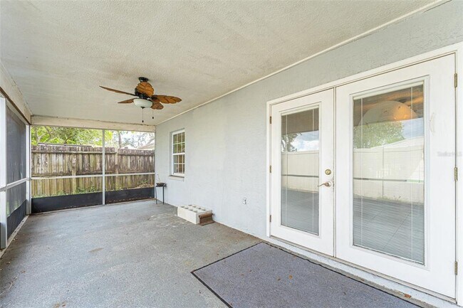 Building Photo - 5010 Larch Ln