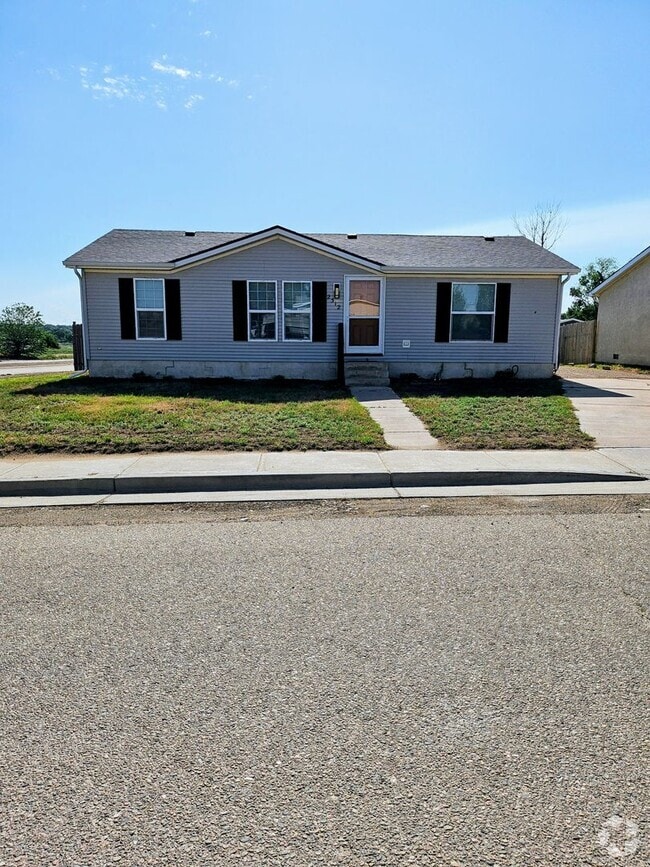 Building Photo - ALL PROSPECTIVE TENANTS MUST SUBMIT A $58 ...