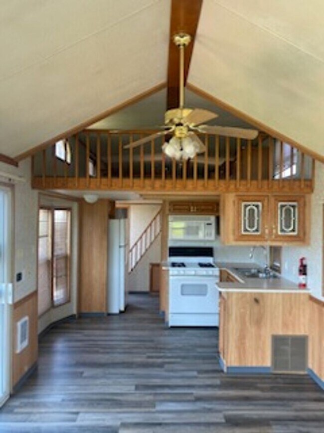 Building Photo - 1 br, 1 bath House - 7037 Hwy 262 E. #115