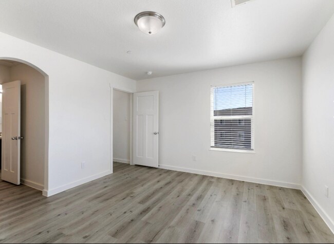 Building Photo - 21155 Gosling Rd