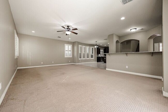 Building Photo - COMING SOON! Great Location!Stunning 6-bedroom Plus 7, 4.5-bathroom home located in Chandler