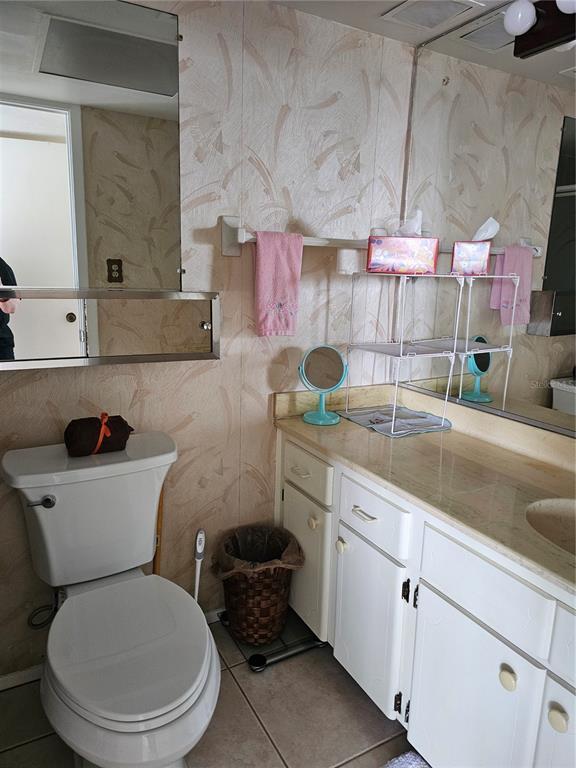 Building Photo - 1255 Tarpon Center Dr