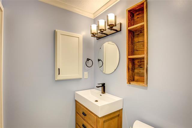 Building Photo - 5233 Reed Dr