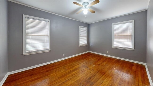 Building Photo - 1117 Newton St