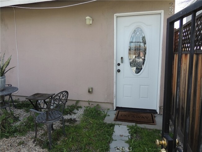 Building Photo - 23470 Victory Blvd