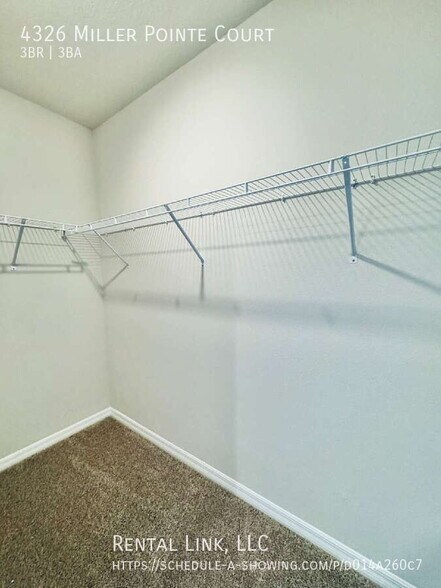 Building Photo - 4326 Miller Pointe Ct