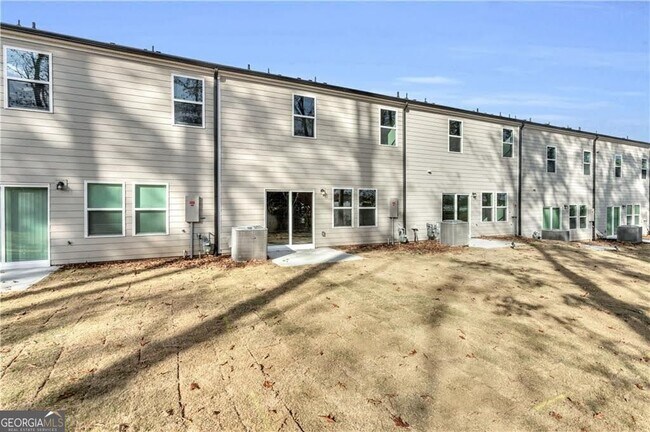 Building Photo - 1575 Villageside Ct