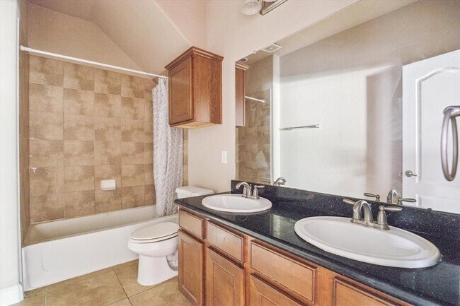 Building Photo - 25910 Celtic Terrace Dr