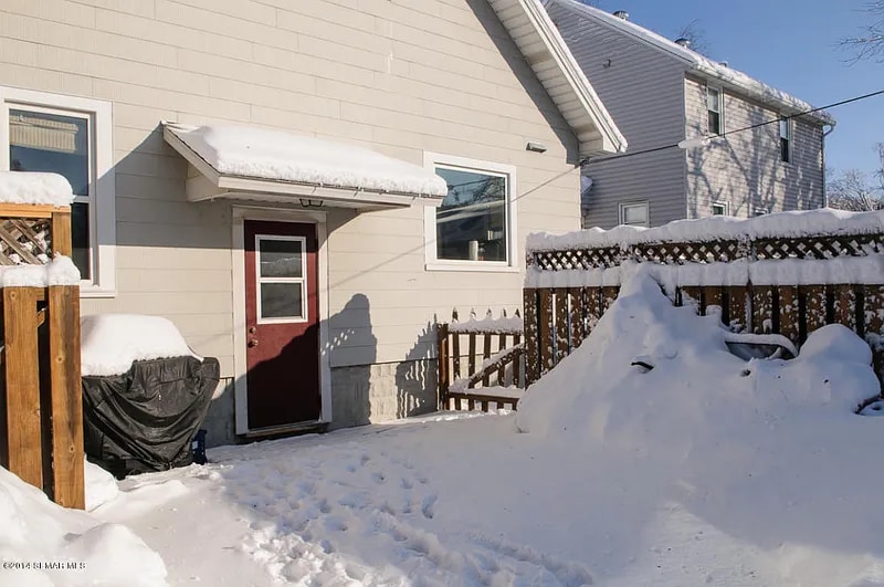 Building Photo - 301 15th Ave SW