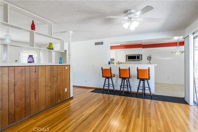 Building Photo - 11543 Swinton Ave