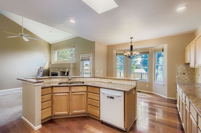 Building Photo - Spacious 4-Bedroom Home in Parker’s Desira...