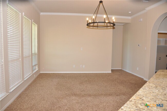 Building Photo - 5603 Drury Ln
