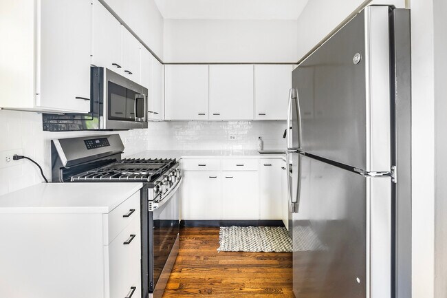 Building Photo - 1337 W Flournoy St
