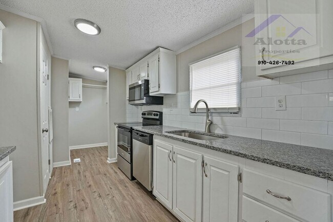 Building Photo - 2407 O'Hara Dr