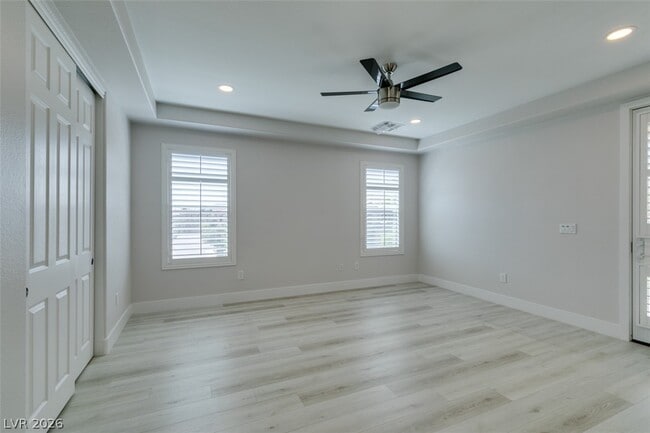 Building Photo - 11370 Merado Peak Dr