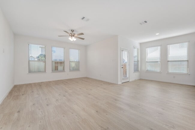 Building Photo - Brand-New 4-Bed, 2.5-Bath Duplex with Fenced Yard