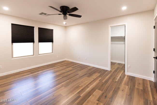 Building Photo - 26603 N 75th Dr