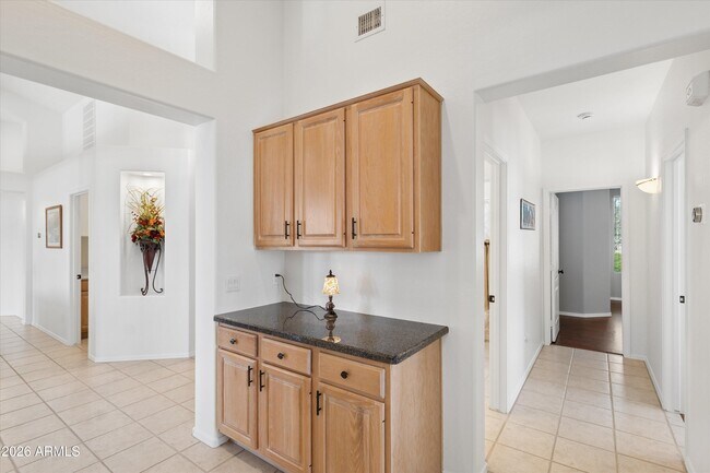 Building Photo - 4343 E Mossman Rd
