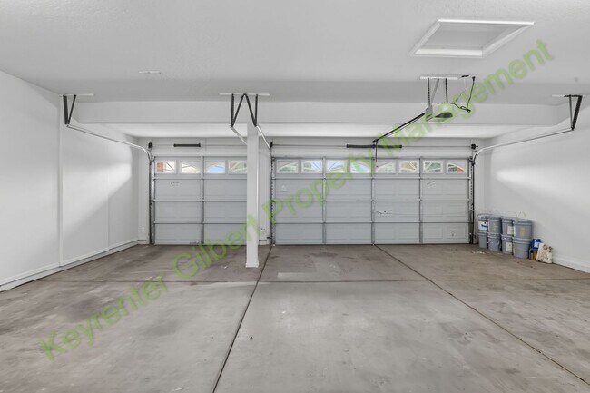 Building Photo - Beautiful 5 bed / 3 bath Home in the San Tan Heights Community of San Tan Valley