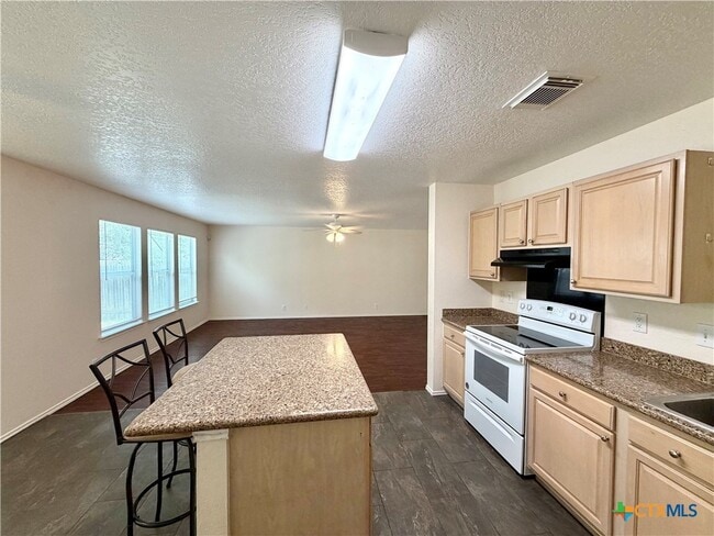 Building Photo - 369 Copper Bluff Dr