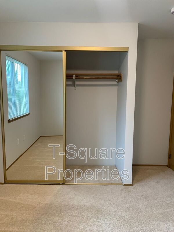 Building Photo - 14616 57th Dr SE