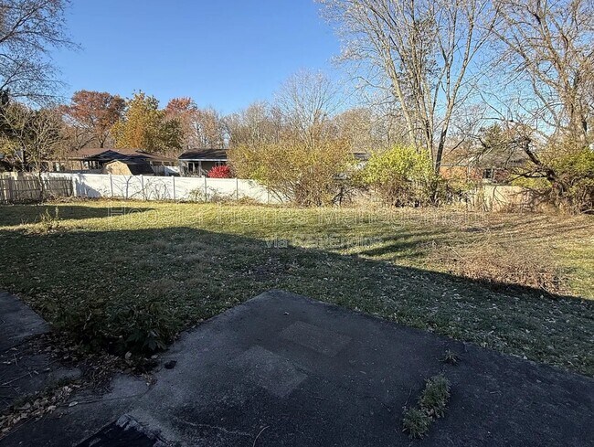 Building Photo - 1412 Wolf Ct