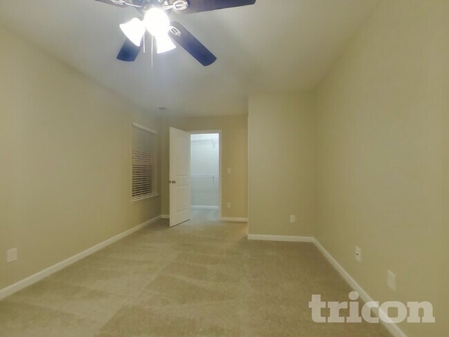 Building Photo - 502 Hickory Leaf Ct