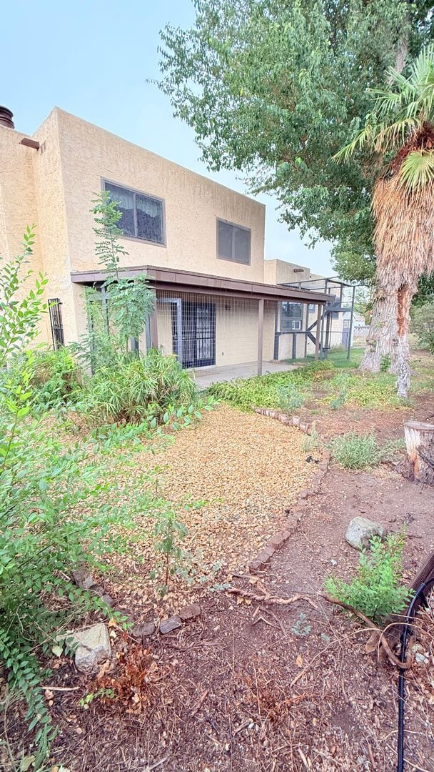 Building Photo - Charming Multi-Level Home in the Heart of ...