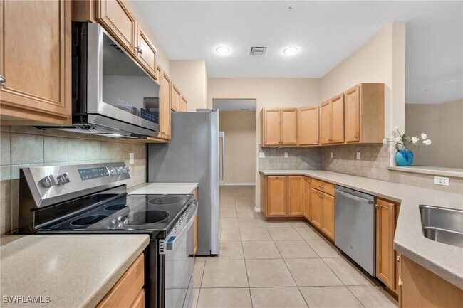 Building Photo - 12854 Carrington Cir