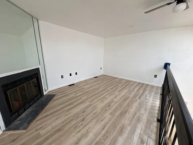 Building Photo - 72304 Delaire Landing Rd