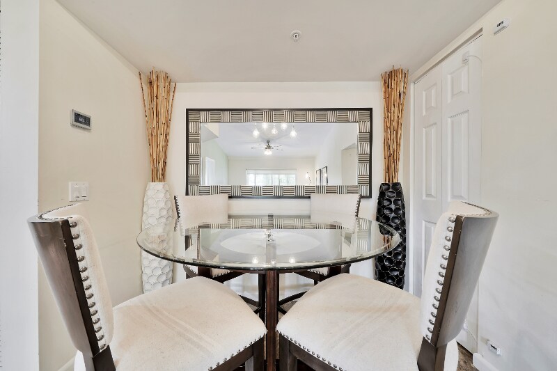 Building Photo - 2005 SE 10th Ave