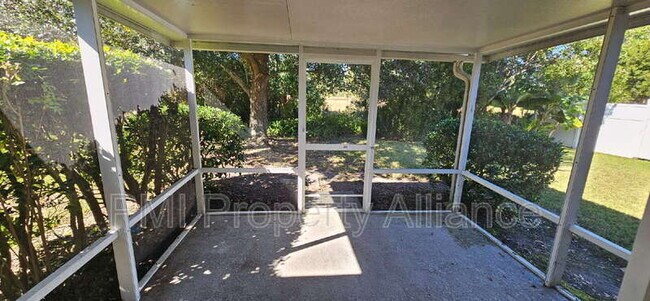 Building Photo - 15605 Perdido Dr