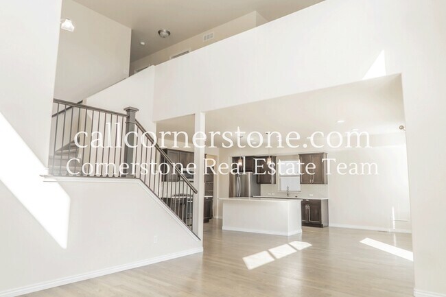 Building Photo - 11081 Echo Canyon Dr